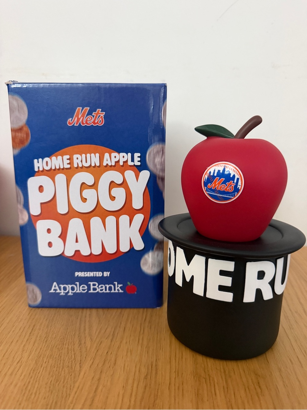 Mets Home Run Apple Collectible Piggy Bank